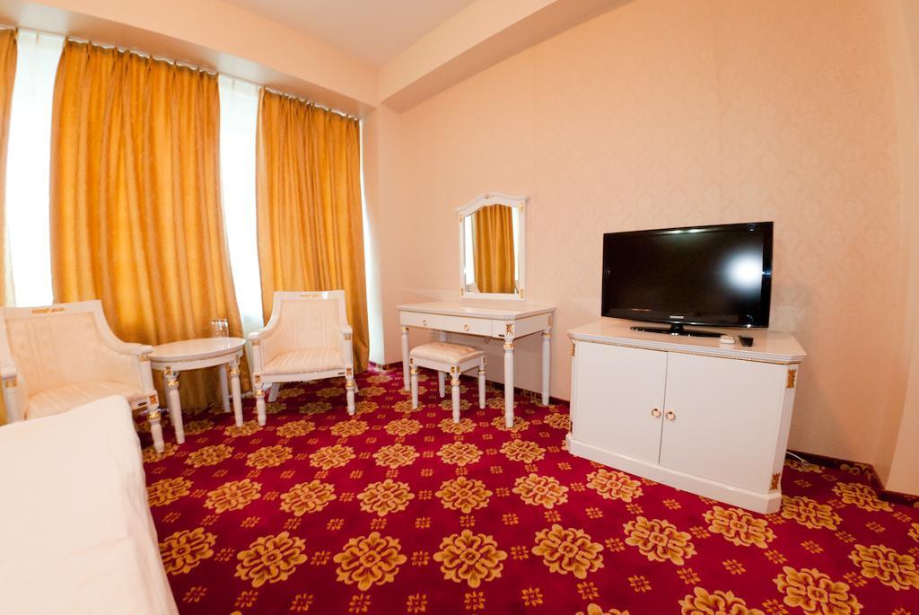 Hotel Complex Aristrocratos Mamaia Exterior foto
